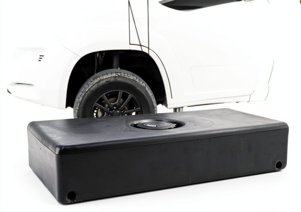 RV Black Water Tank Jauarta 8 Gallon LLDPE Seamless Square Model J4NG-3